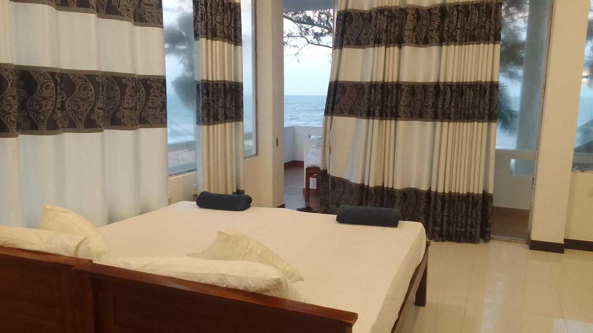 Salty Breeze Hotel Arugam Bay Exterior photo